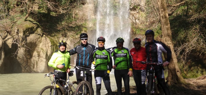 Cascate di Castel Giuliano e i due laghi