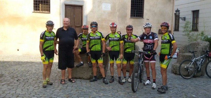 A Calcata con saluto a Don Enrico