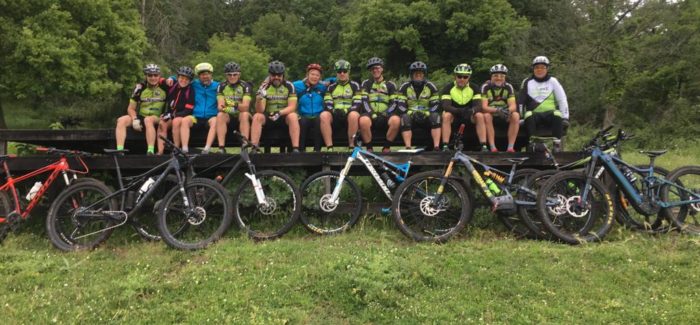 Pedalando intorno a Monte Musino sotto la pioggia
