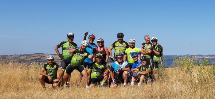 Giro del Lago di Martignano in MTB